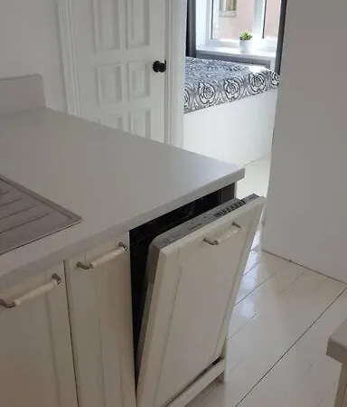 Modern In Heart Of Old Town Appartement