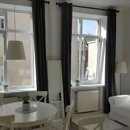 Modern In Heart Of Old Town Appartement *
